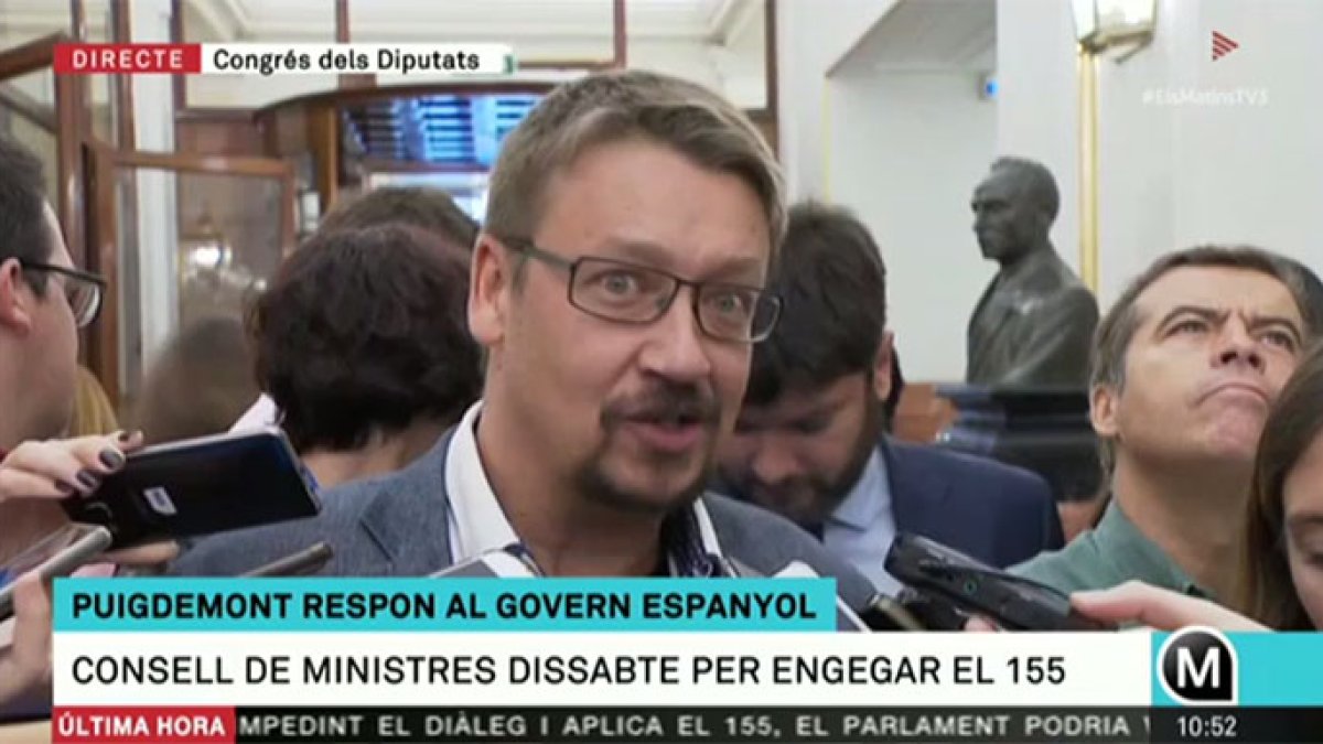 Momento de la conexión en directo con Xavier Domènech. Ésta fue la cara que se le quedó.