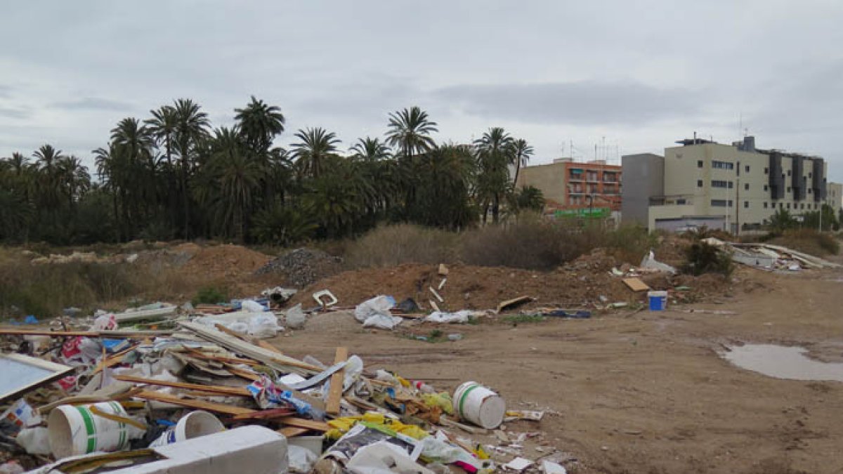 El Ayuntamiento quiere acabar con esta imagen que tanto deteriora a Elche.