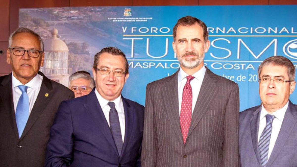 El Rey de España, Felipe VI, ostenta la presidencia de honor del certamen desde su creación.