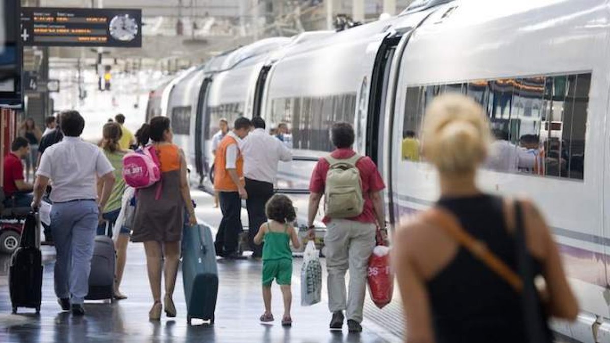 Renfe y sus tarifas, lo complicado es viajar sin descuento