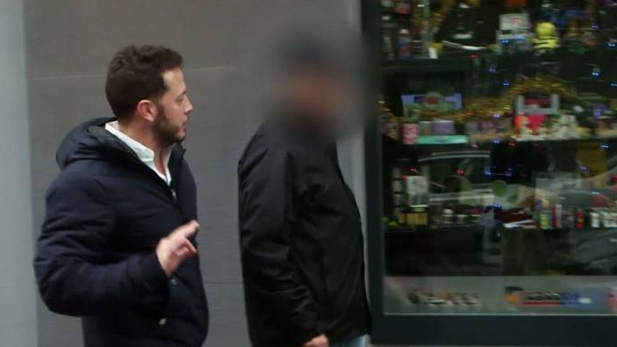 Bochorno nacional: Arde Cuatro con los funcionarios que cobran sin trabajar