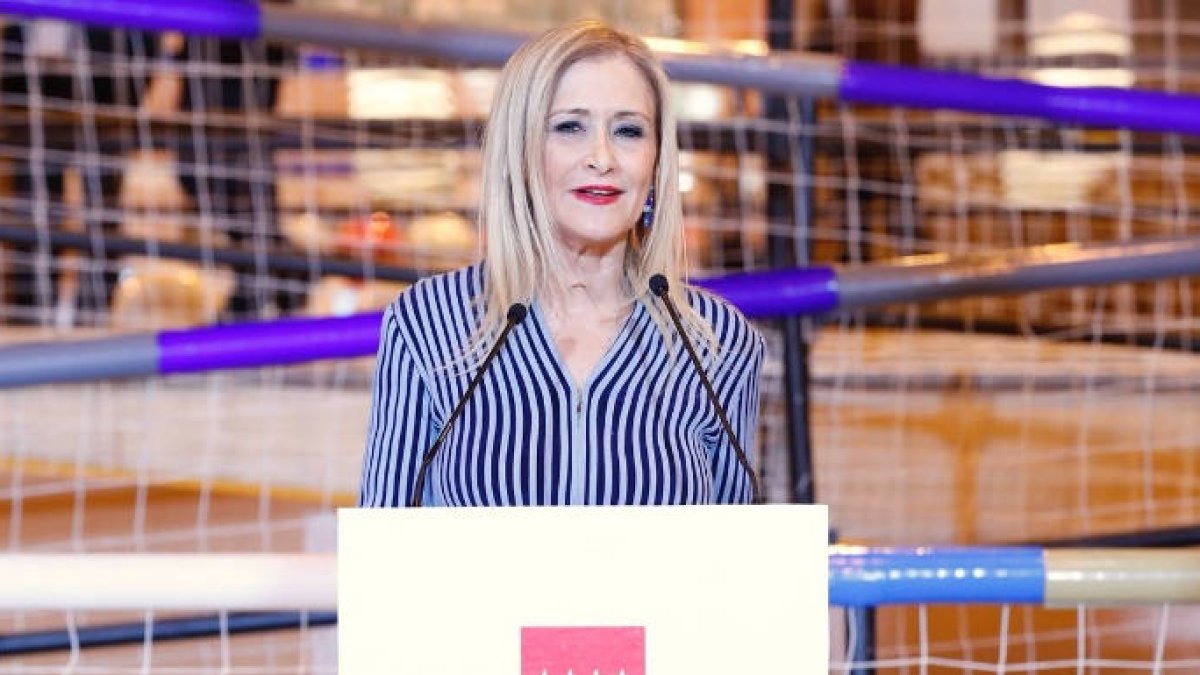 Cifuentes, este jueves anunciando la llegada a Madrid de la sede europea de Galileo.