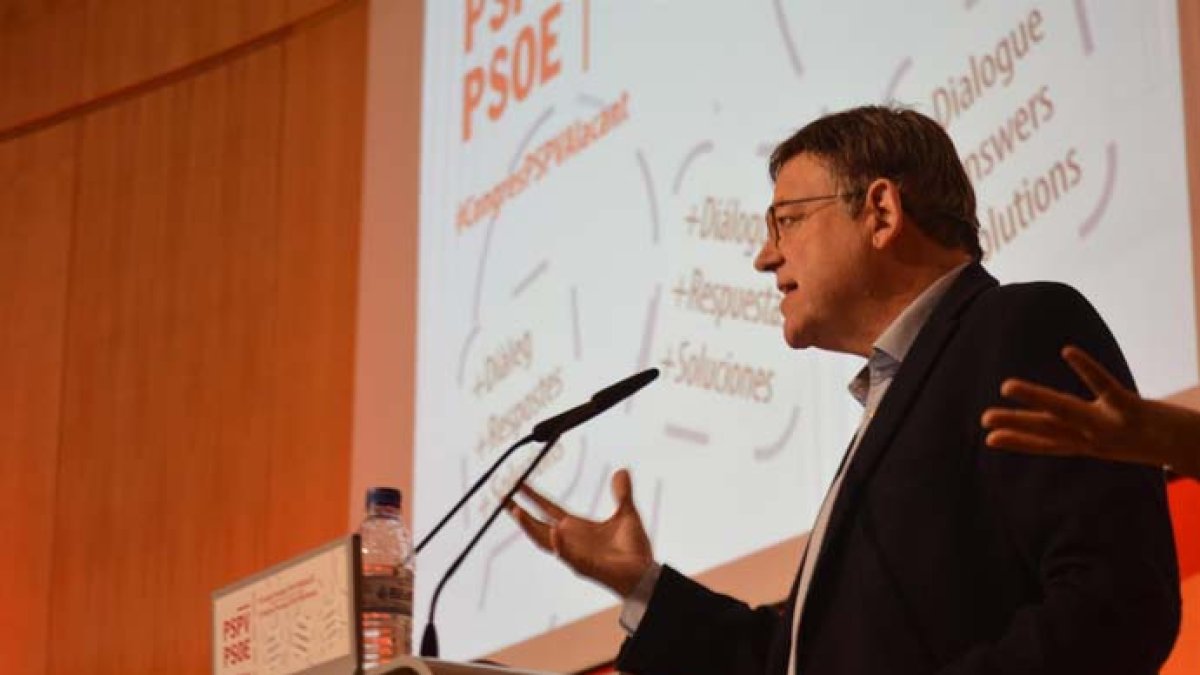 Ximo Puig, durante su intervención en el congreso provincial del PSPV alicantino.