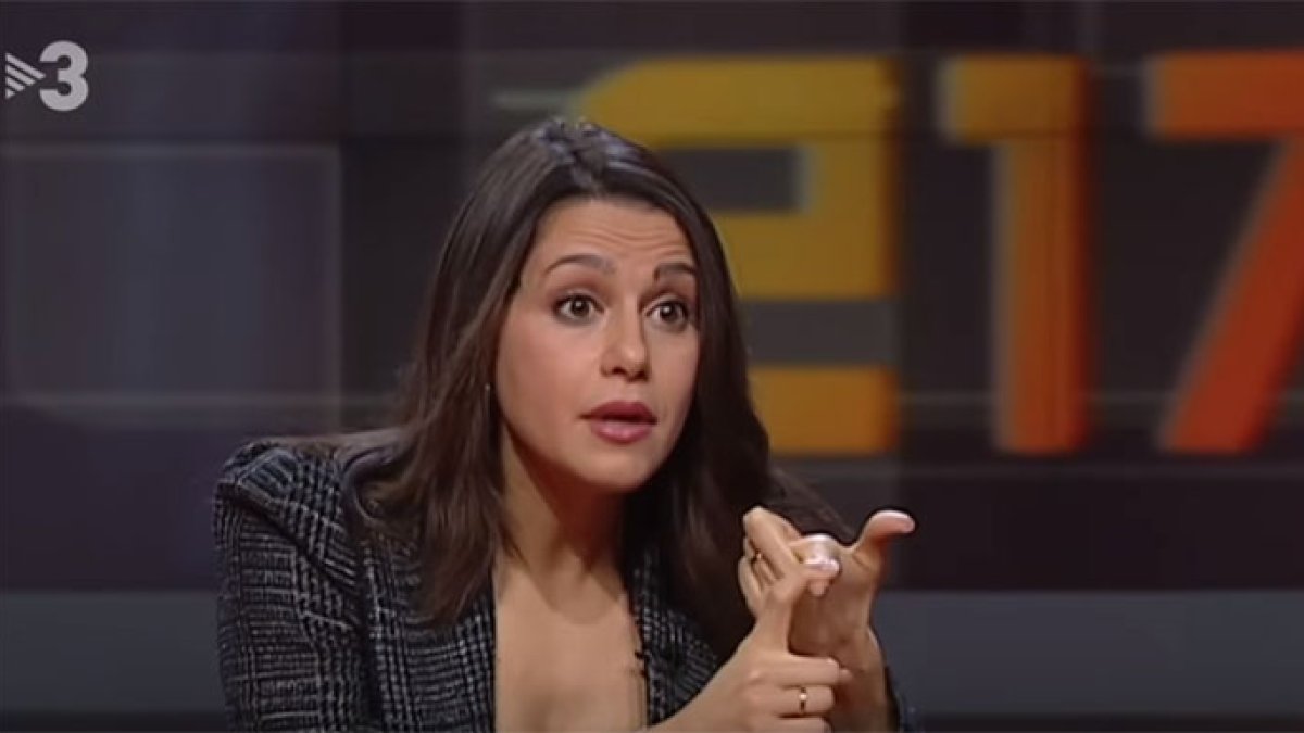 Arrimadas durante la entrevista en TV3.