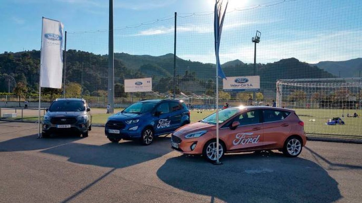 Ford Valsur-car con el fútbol base