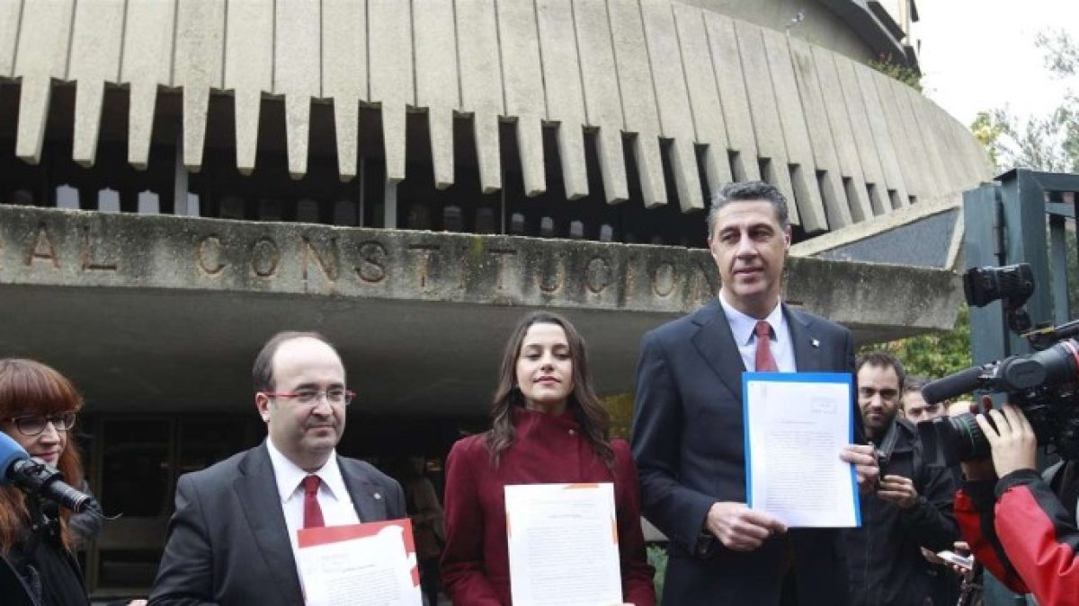 Iceta, Arrimadas y Albiol frente al Tribunal Constitucional