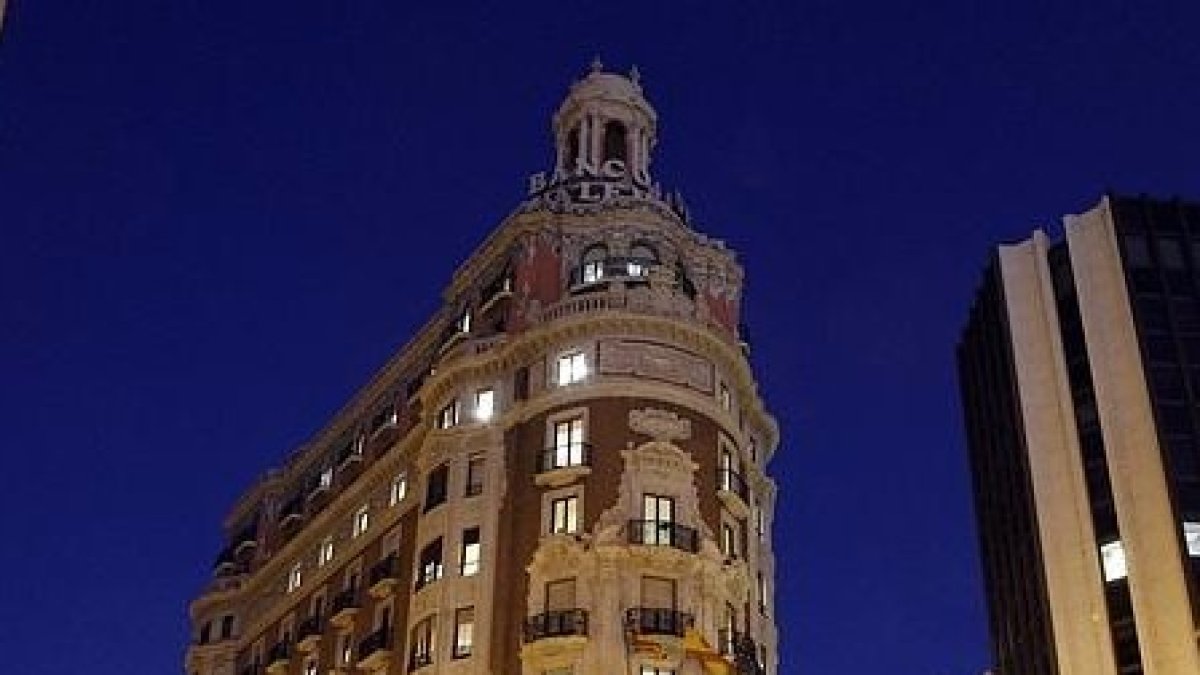 Caixabank no descarta volver a Cataluña