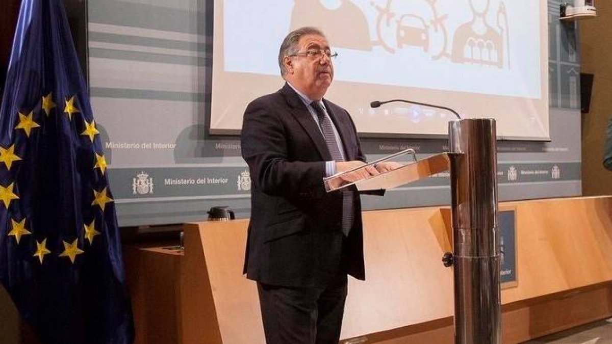 El ministro Zoido