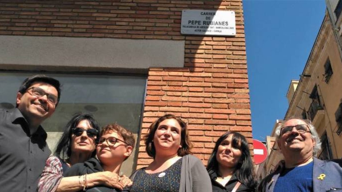 Ada Colau, este domingo en la nueva calle Pepe Rubianes.