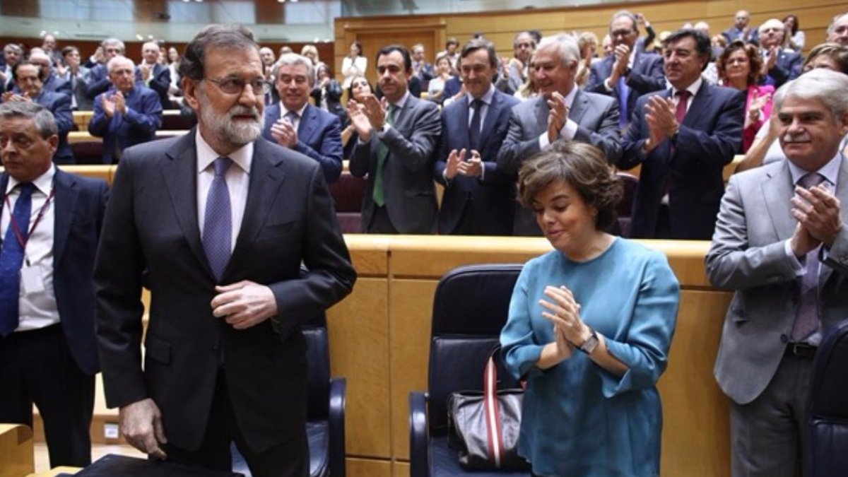 El rapapolvo histórico de Rajoy a Puigdemont retumba en el Palau: