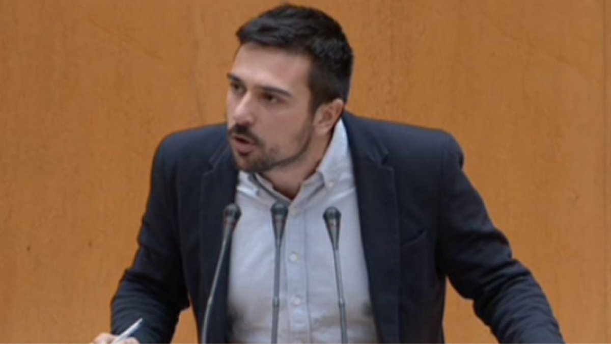 Bronca en el Senado por el ataque furibundo de Espinar al PP: 