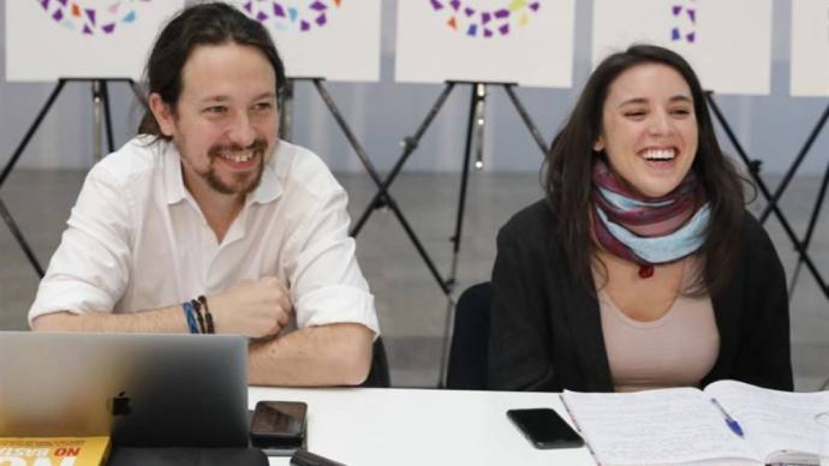 Iglesias y Montero, sonriendo a los Círculos