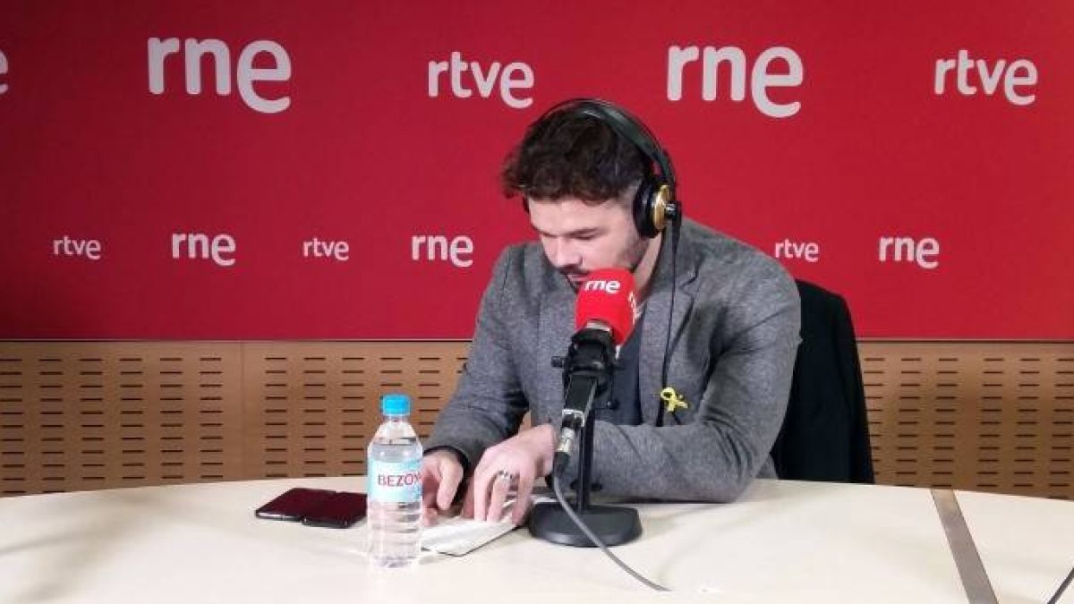 Gabriel Rufián durante la entrevista en RNE.