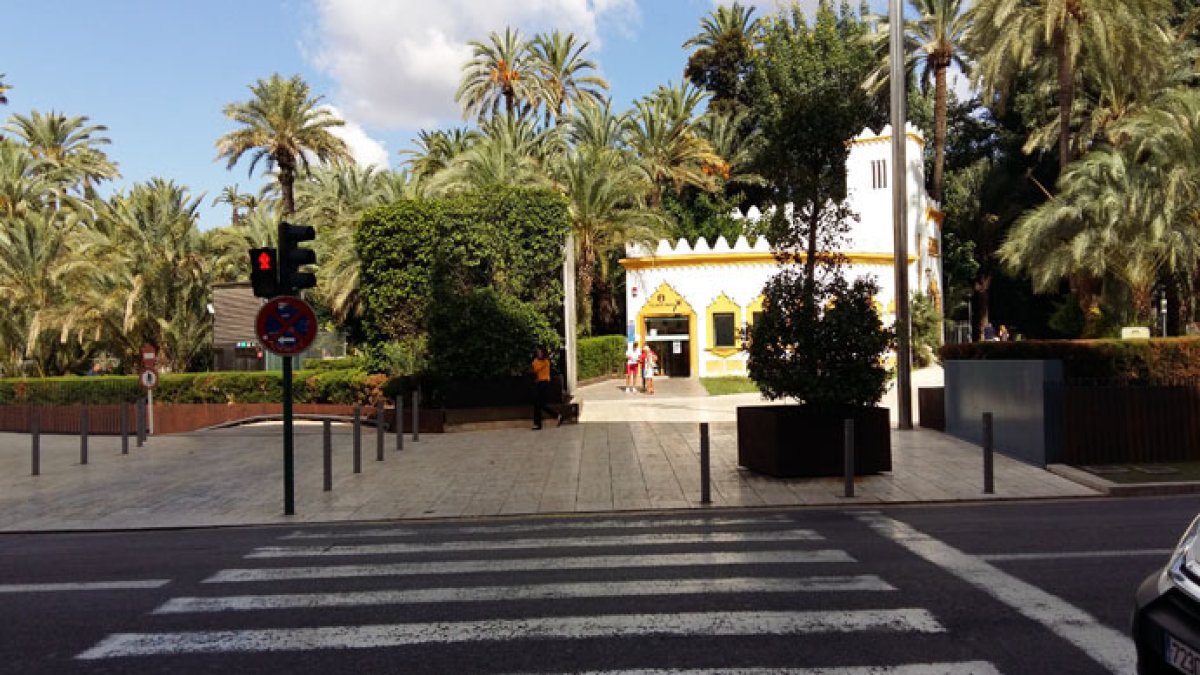 Oficina de turismo de Visitelche.
