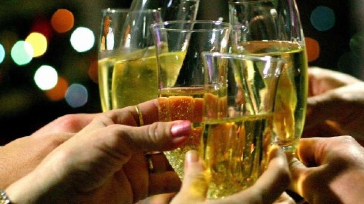 El Gobierno premia al cava catalán y castiga al valenciano