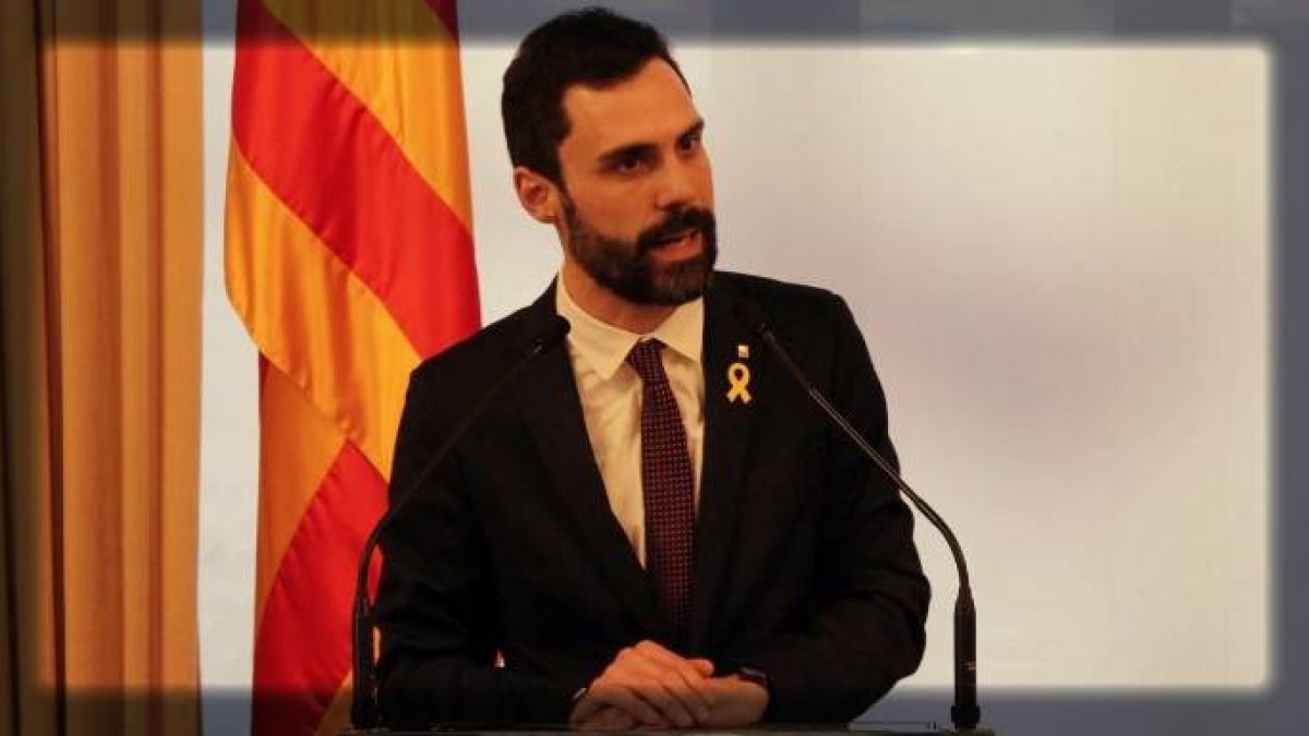 Roger Torrent, anunciando su decisión hoy