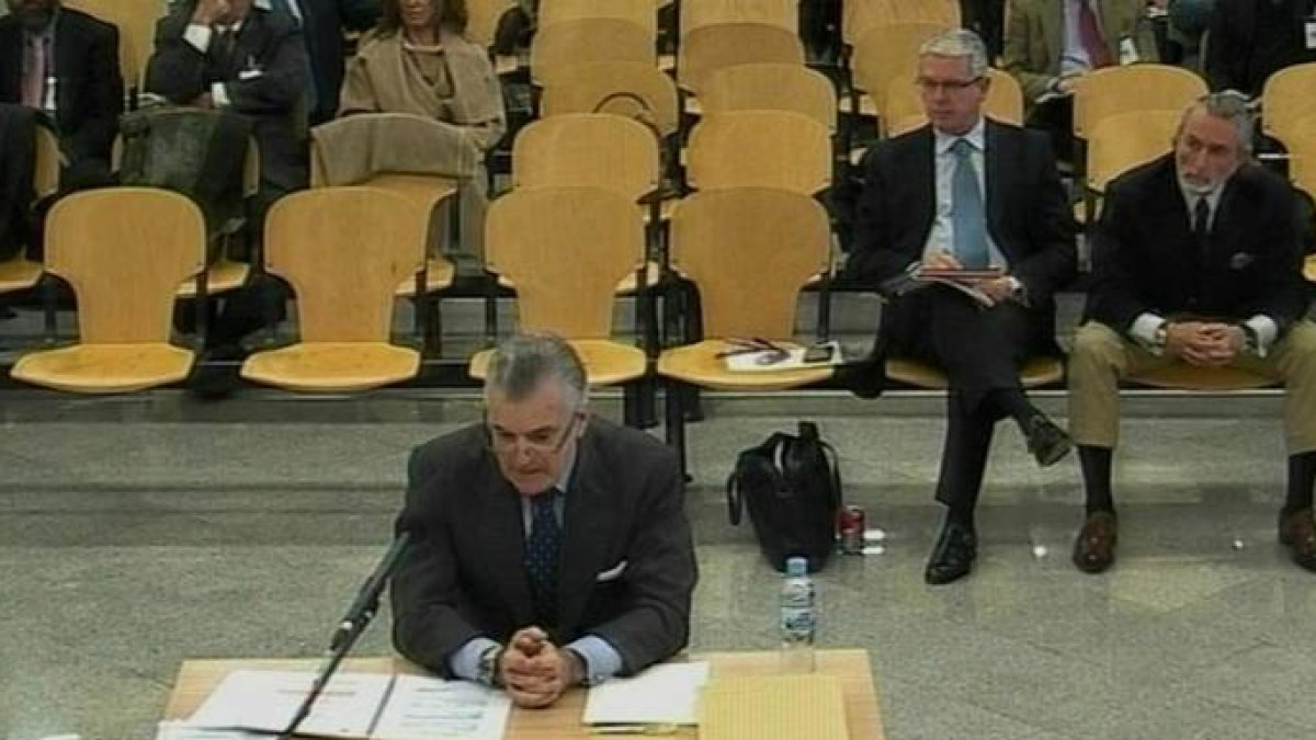 Luis Bárcenas, durante su declaración en el juicio de caso Gürtel.