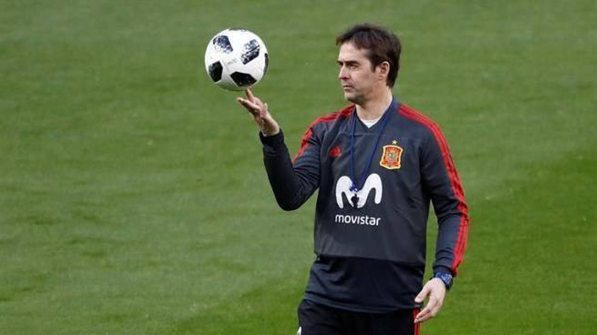 Caos total en La Roja a un día del Mundial: Julen Lopetegui destituido