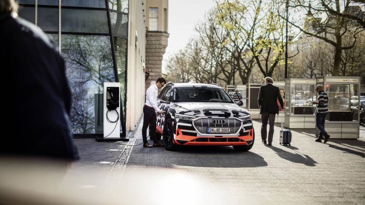 Audi conecta el coche eléctrico con el hogar
