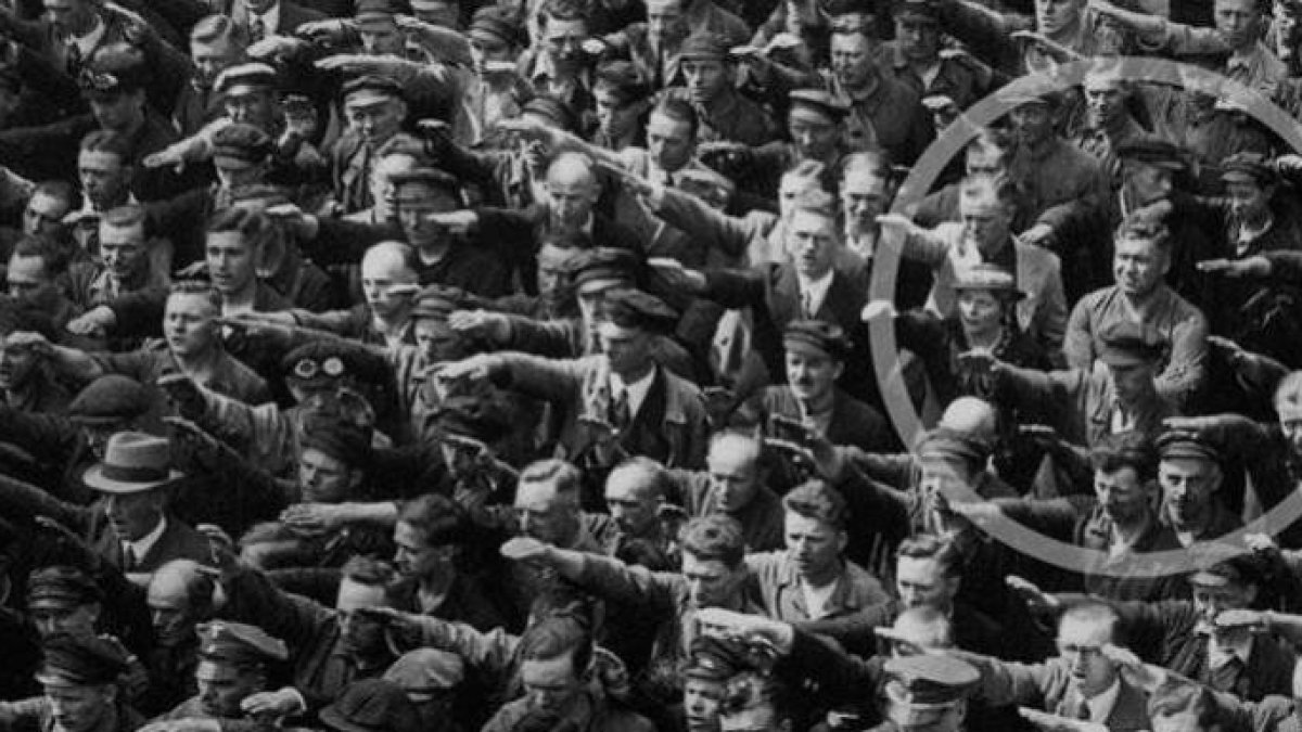 De brazos cruzados entre la marea del terror populista