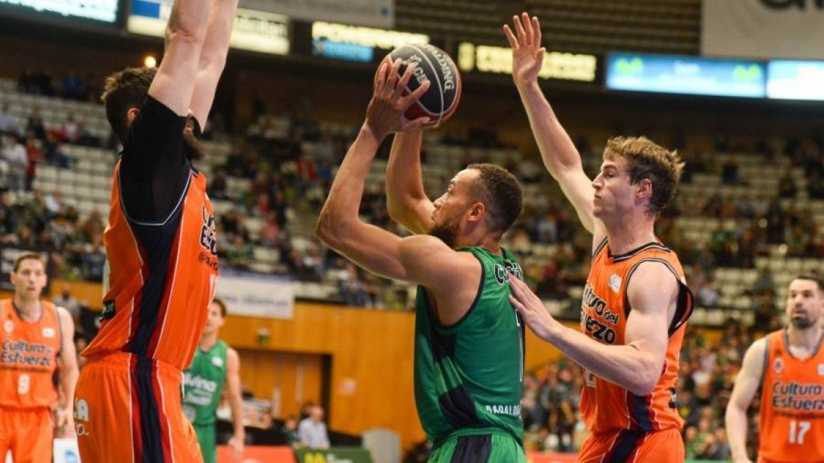 El Valencia Basket se aleja de la segunda plaza. 
FOTO: valenciabasket.com