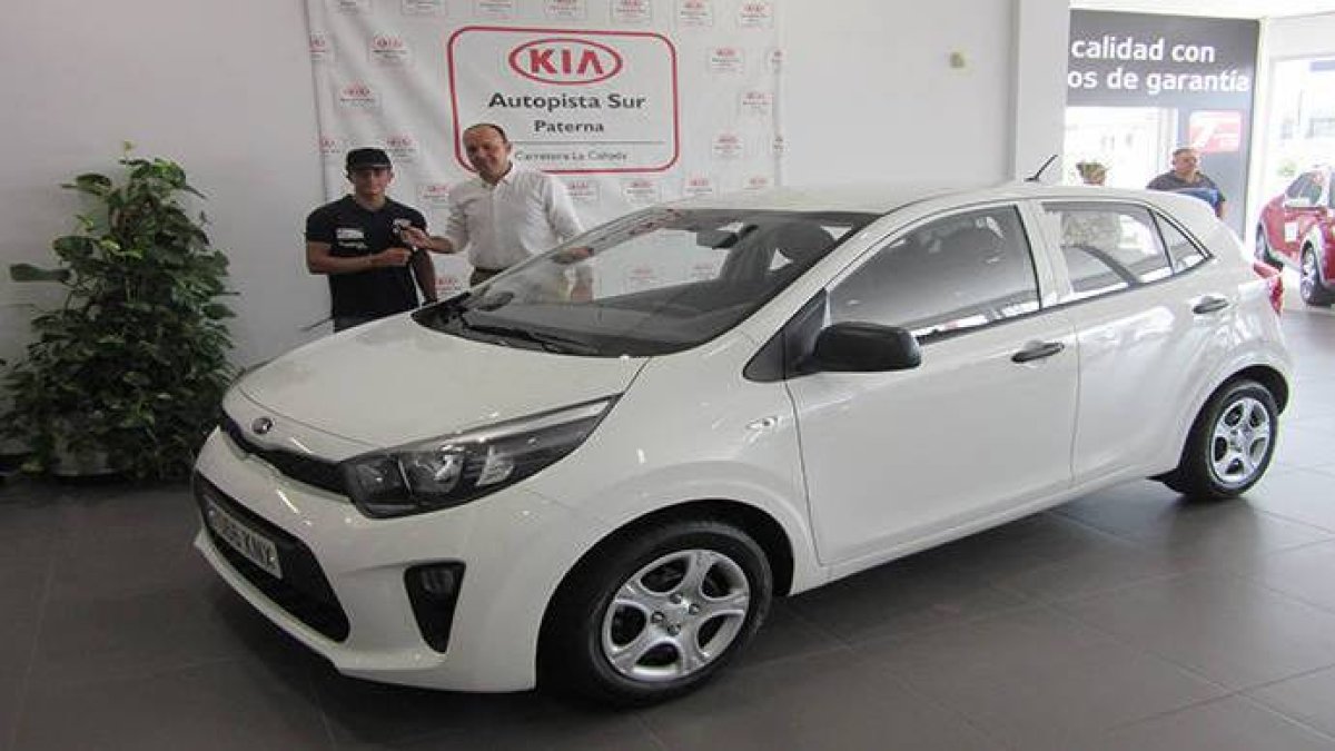 KIA Autopista Sur colabora con el piloto de Moto2, Héctor Garzó