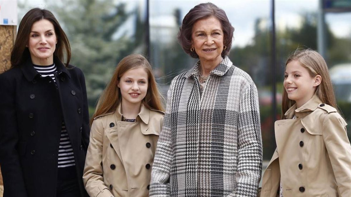 La gran experta en la Casa Real revela por quién sufre tanto Doña Sofía
