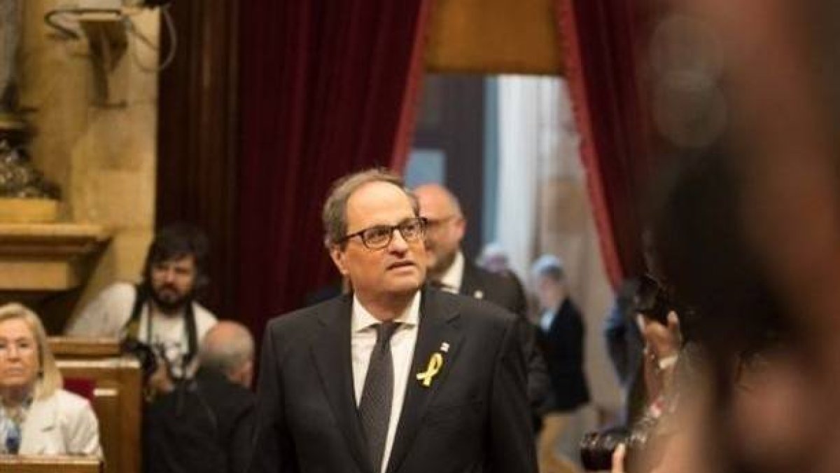 Torra enloquece y pide ayuda a Trump y Putin para la república de Cataluña