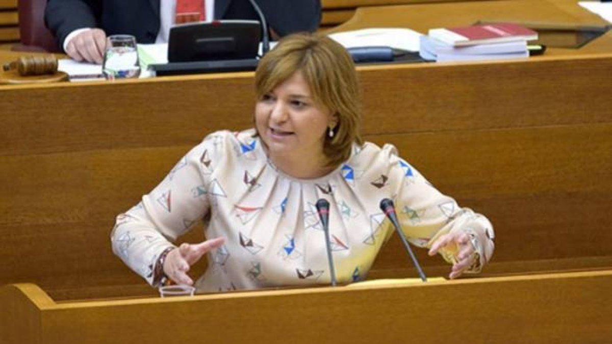Las cenas unen muchas veces más que las sesiones de Corts en la misma bancada