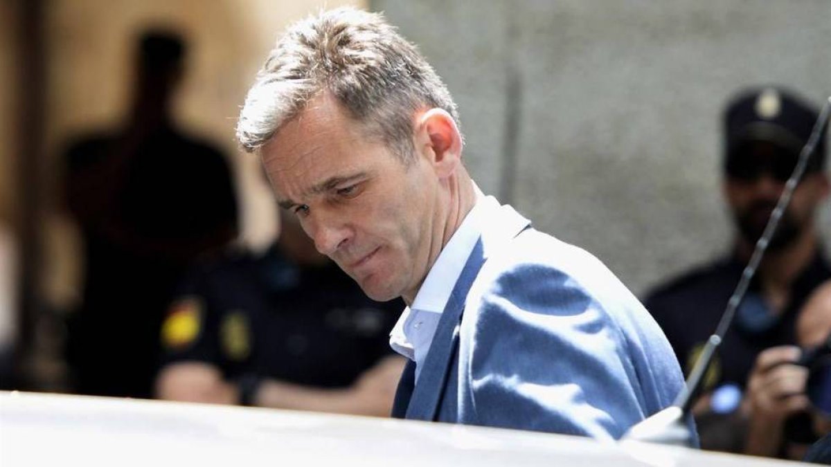 Pilar Eyre filtra el motivo por el que Urdangarin eligió la cárcel de Brieva