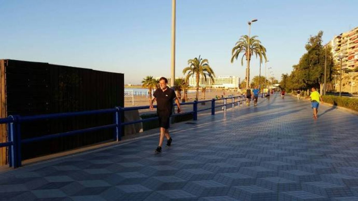 Mariano Rajoy haciendo running por el Postiguet