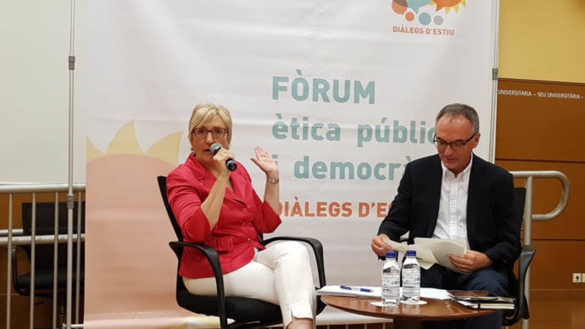 La consellera de Sanitat Ana Barceló.
