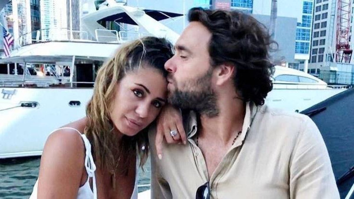 Elena Tablada junto a su marido.
