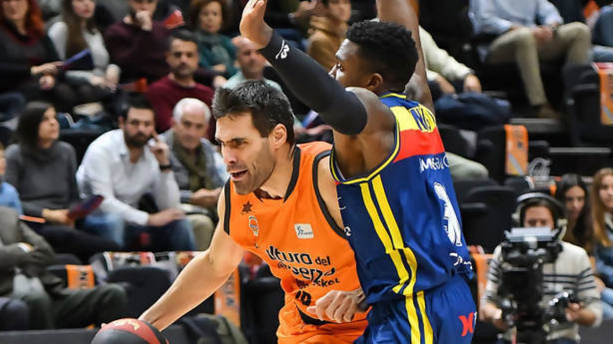 Fernando San Emeterio supera a Dylan Ennis