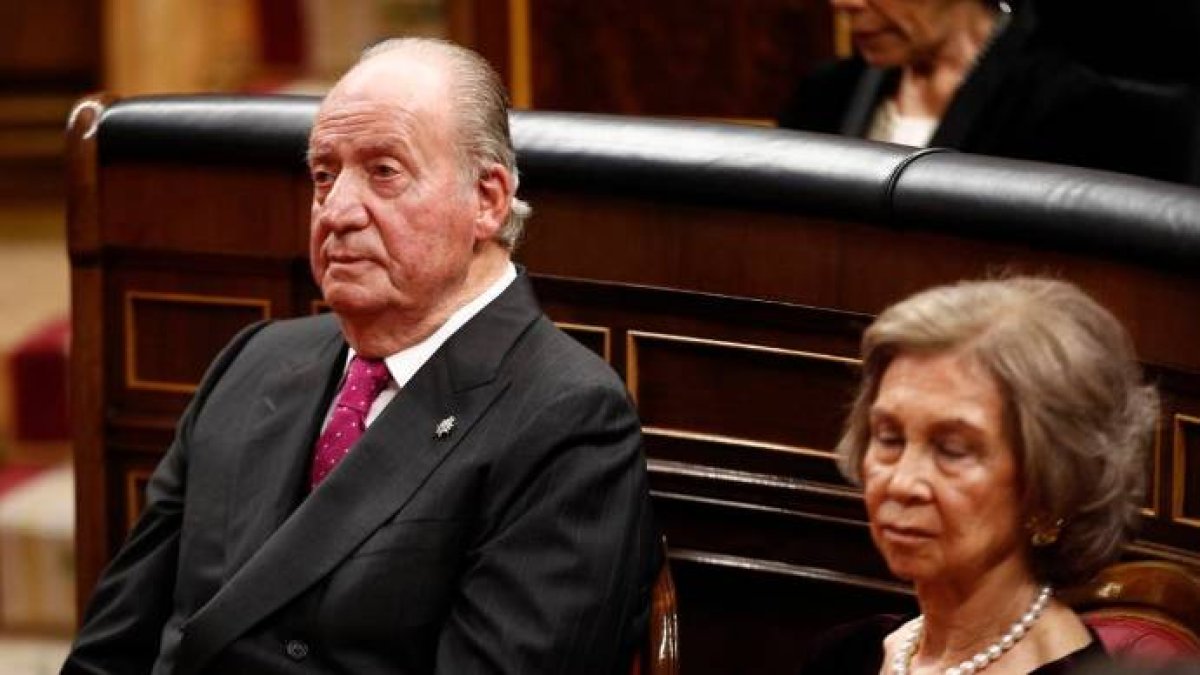 Pablo Iglesias se desespera al quedarse solo en su