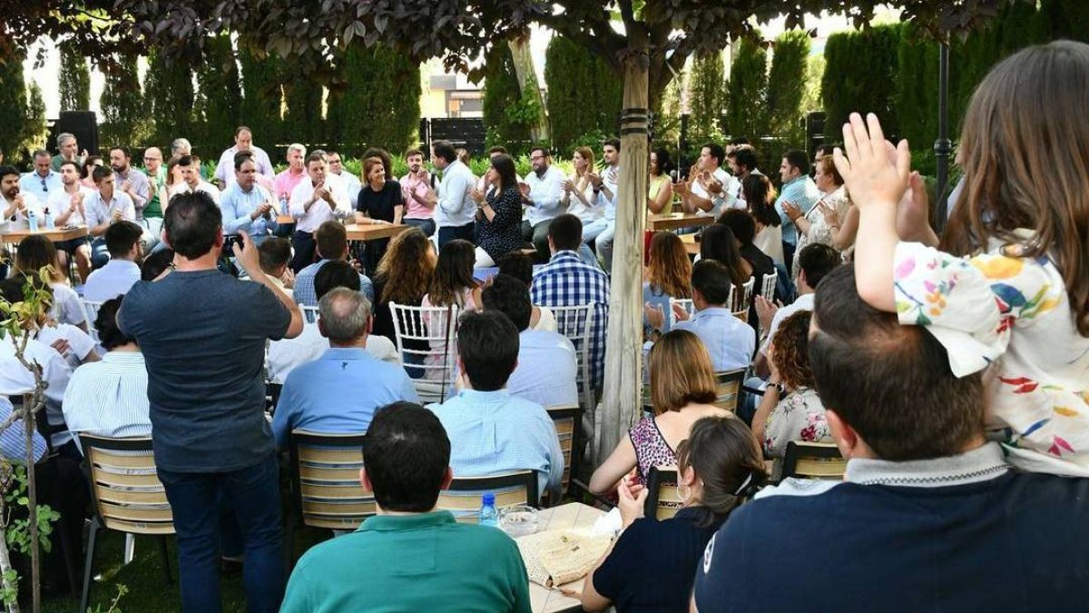 Cospedal en un acto de campaña en Albacete.