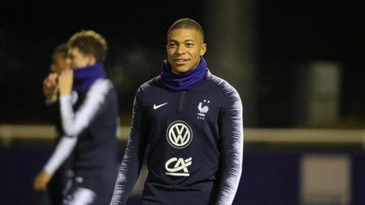 Mbappé se vuelca con el Mundial Femenino