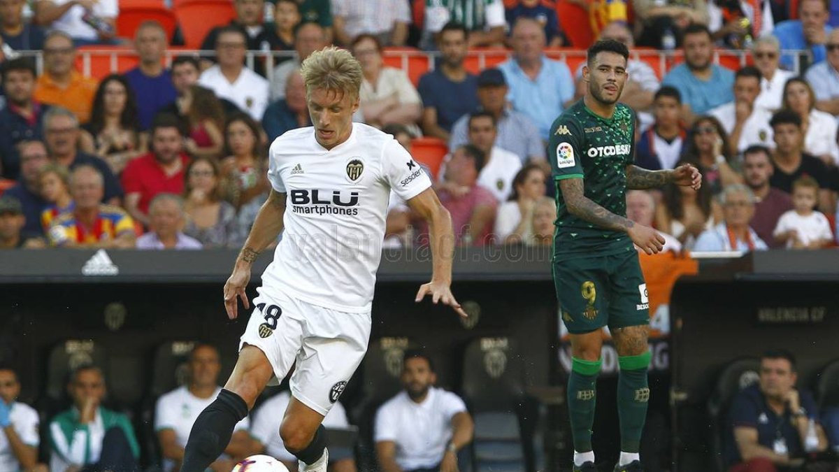 Daniel Wass tuvo que salir por la lesión de Kondogbia