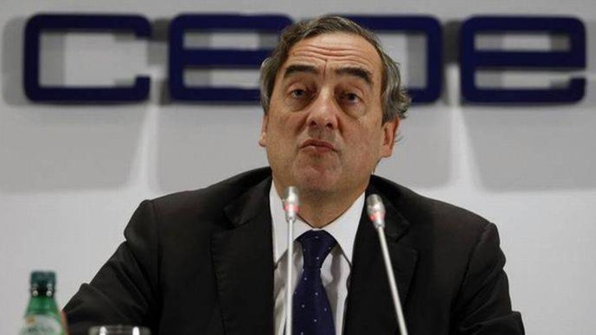 La CEOE avisa, más impuestos implica menos empleo