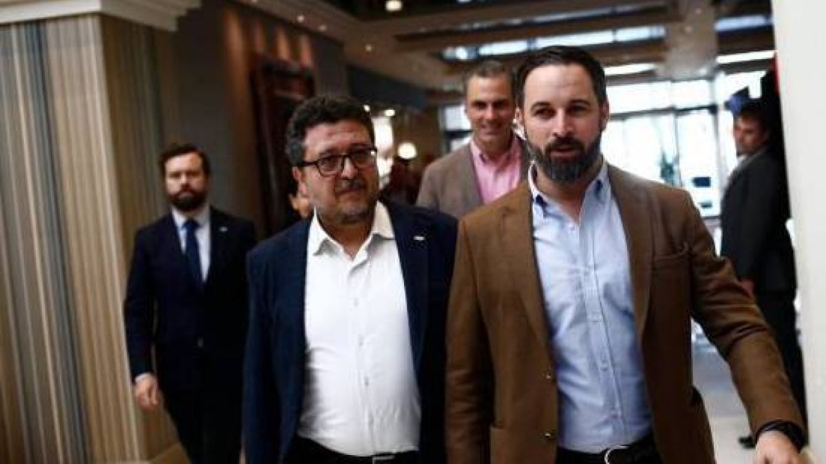 Francisco Serrano y Santiago Abascal, en un acto de Vox.