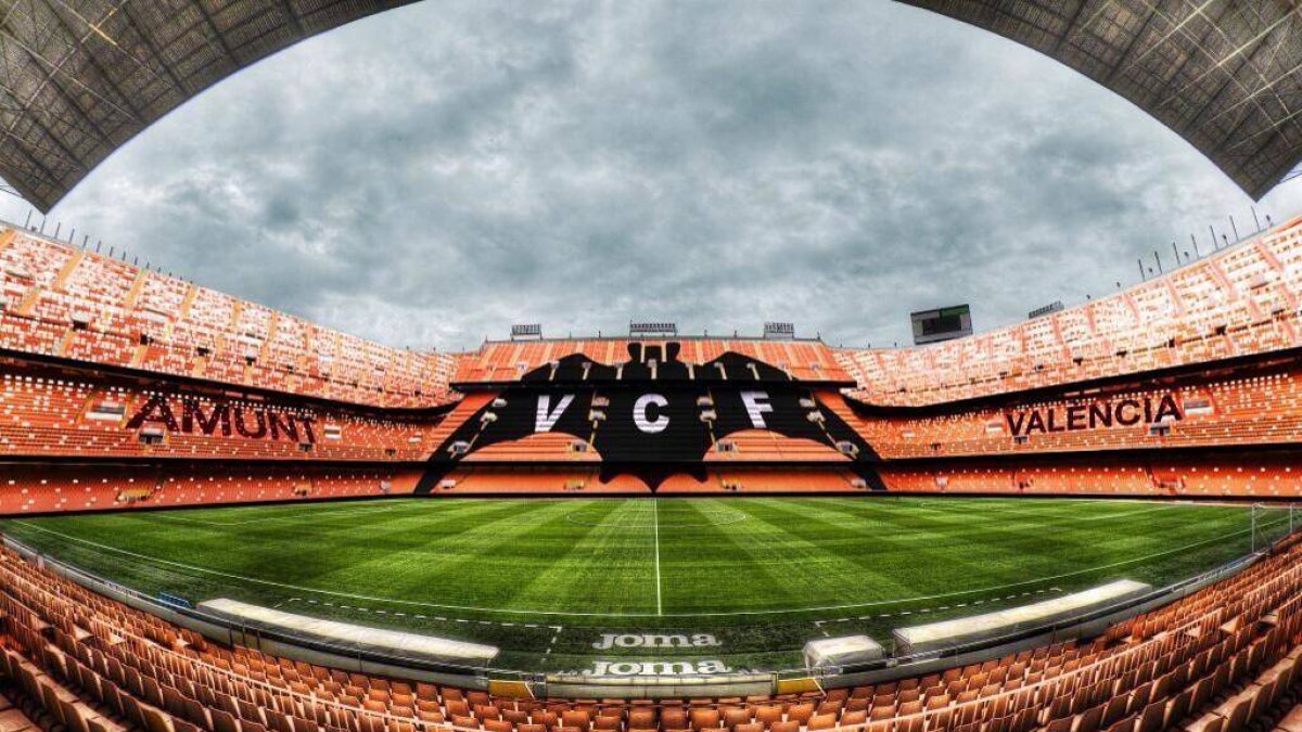 Interior del estadio de Mestalla