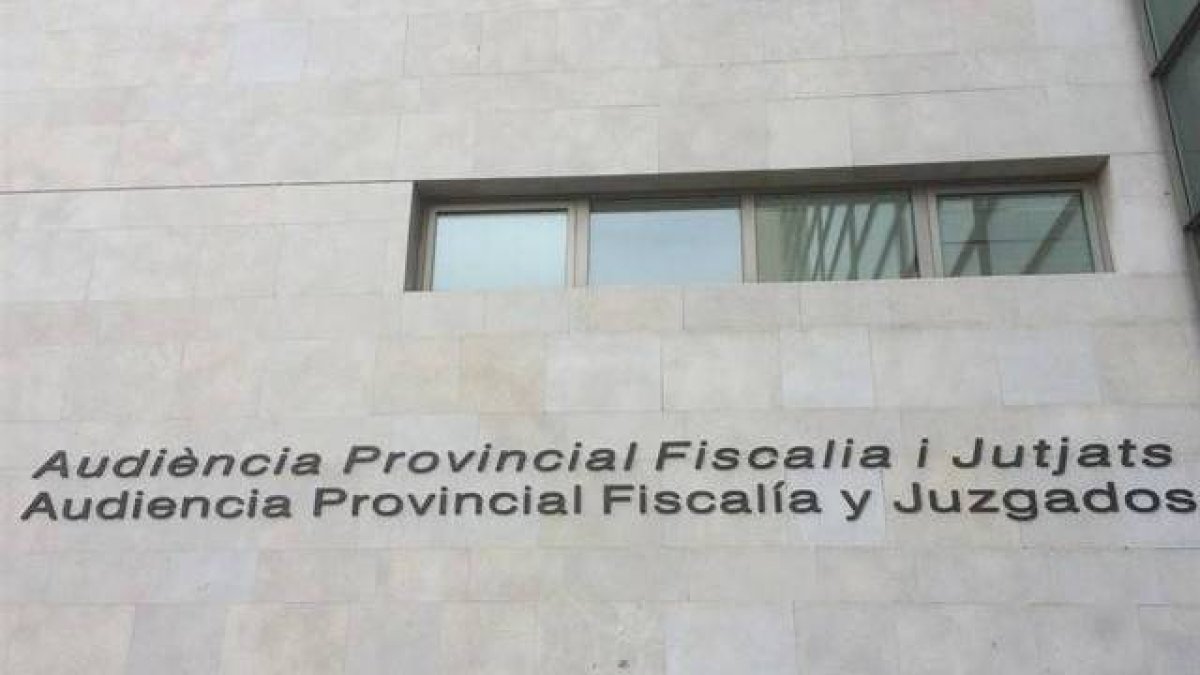 Fachada Ciudad de la Justicia de Valencia