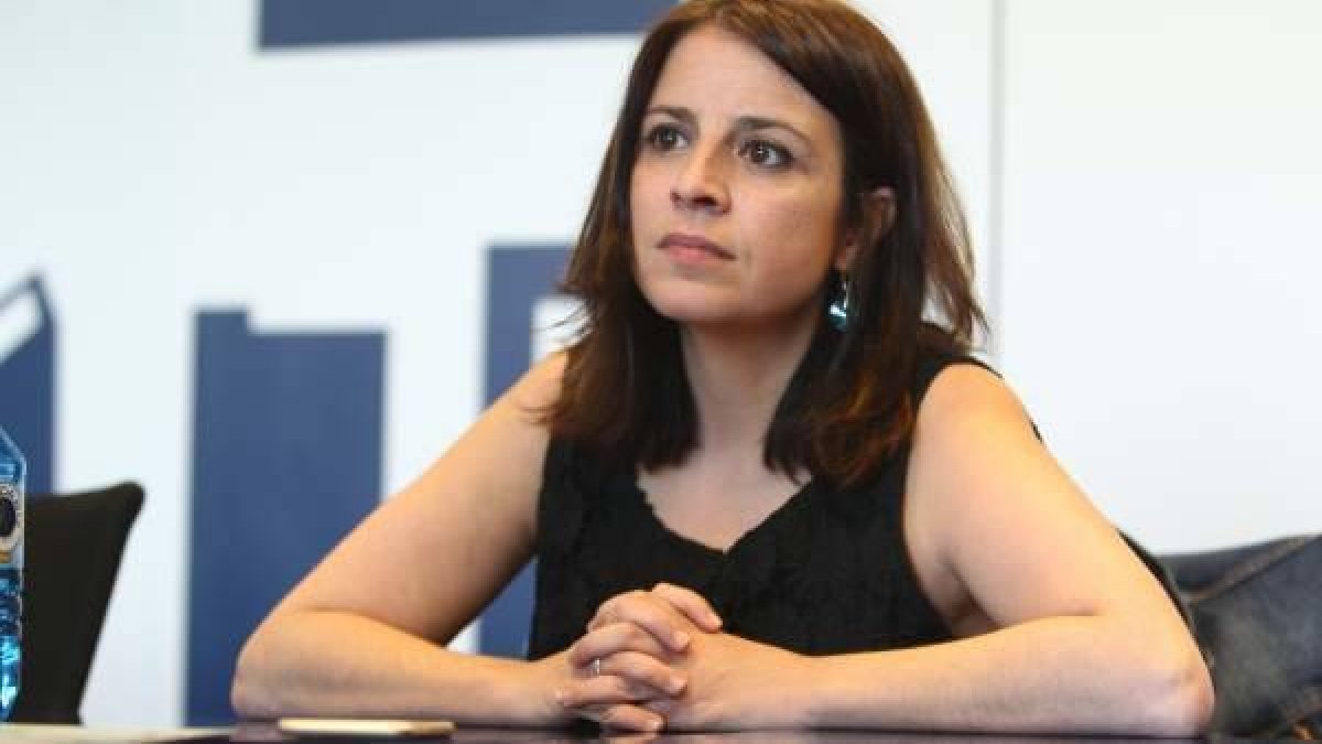 La ni-ni Lastra recibe un tremendo chaparrón tuitero tras mostrar su incultura