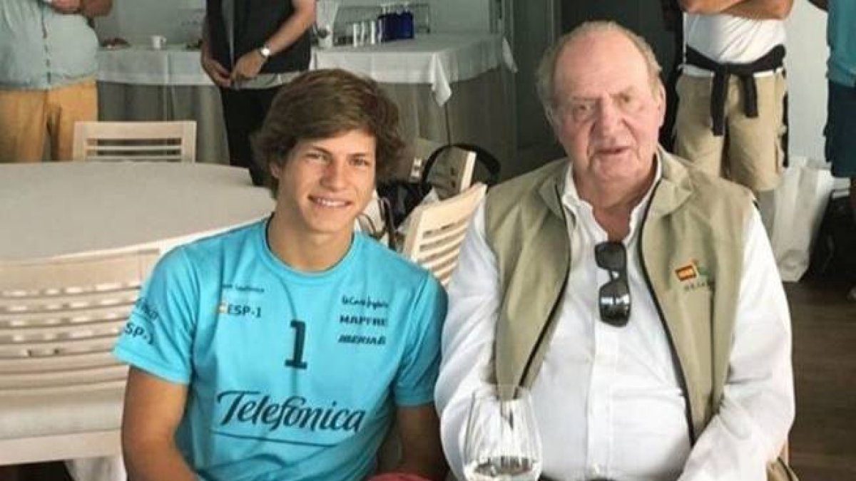 Las redes llaman al boicot de un concursante de OT 2018 por una foto con el Rey