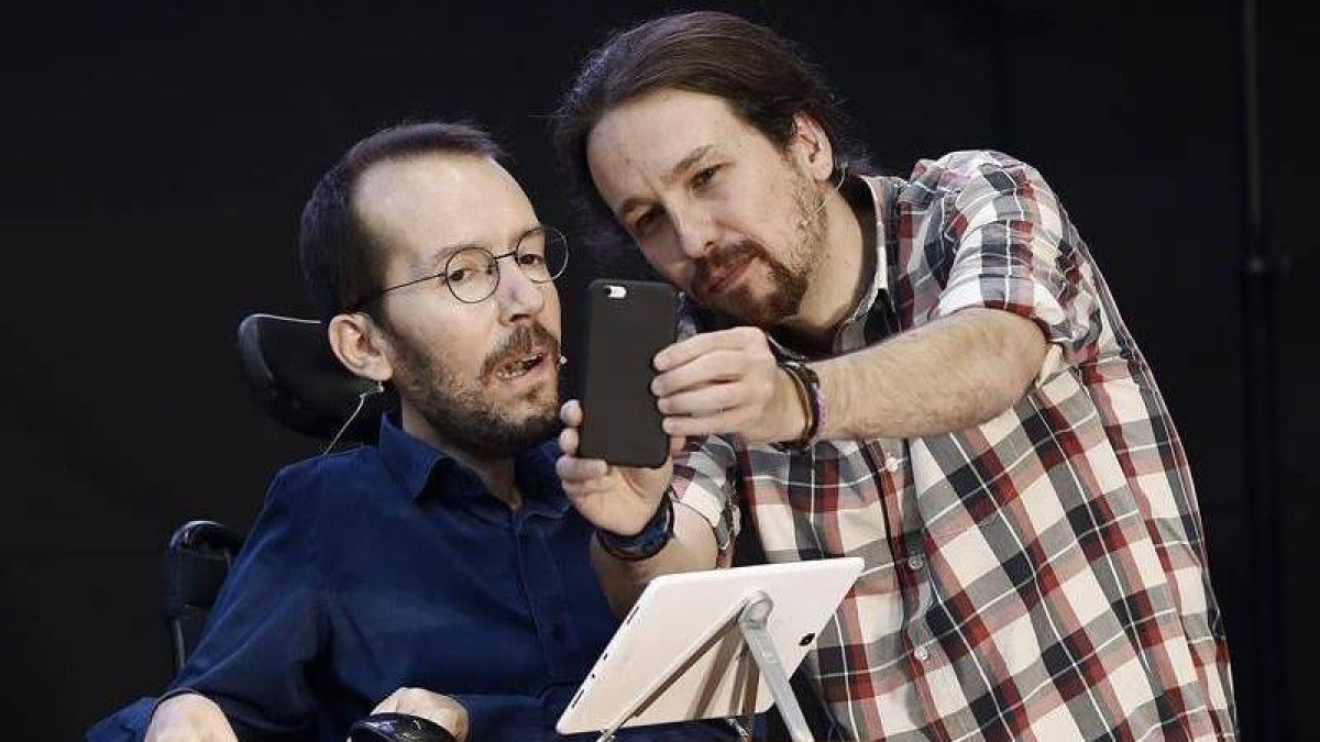 La elaboración de las listas electorales para las municipales ha desatado la guerra en Podemos.