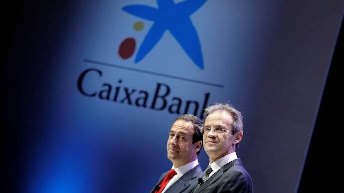 Caixabank se va de Repsol