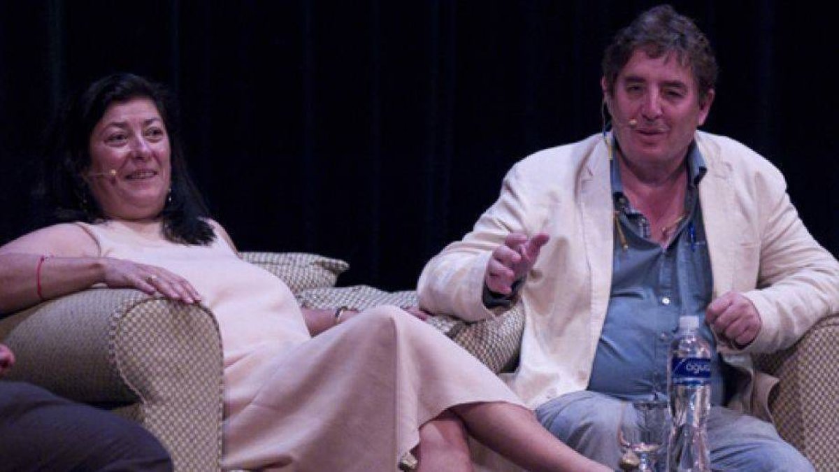 Tras el Cervantes para García Montero, el Premio Nacional para Almudena Grandes