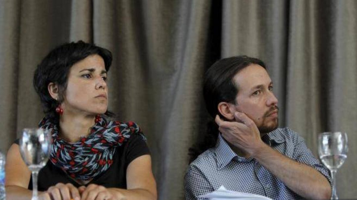 Iglesias reúne a su ‘gobierno en la sombra’ para leerle la cartilla a Rodríguez