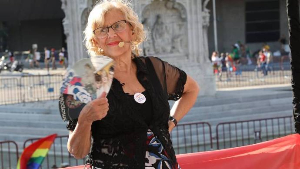Carmena prohibirá a los coches girar a la derecha para luchar contra el fascismo