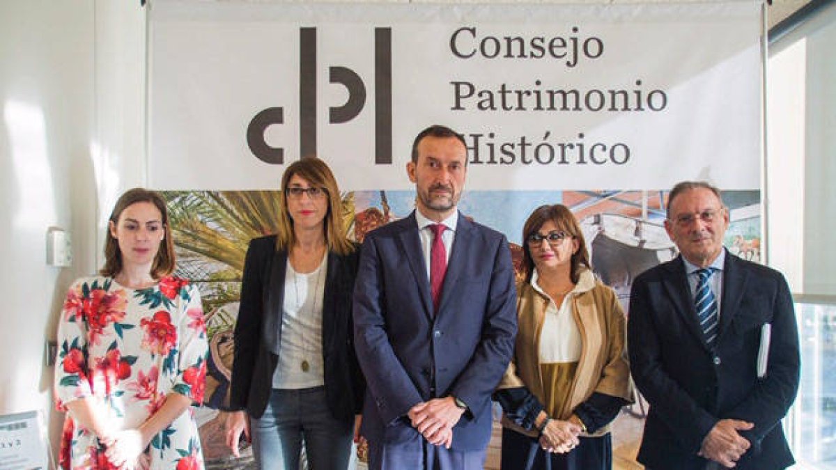 Carlos González, en el centro de la imagen.